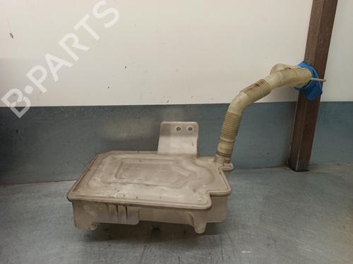 Used Windscreen washer tank VW JETTA III (1K2) 2.0 TDI 16V (140 hp) 11788347
