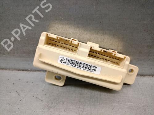 Used Fuse box Fuse box 26542877 26542877