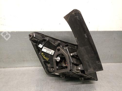 Right taillight PEUGEOT 3008 II SUV (MC_, MR_, MJ_, M4_) 1.2 THP/ PureTech 130 (MRHNSM, MRHNSU, MRHNSJ, MRHNYW,... | BP31886687C35