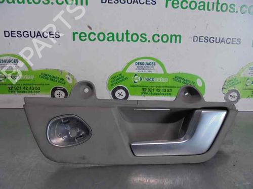 Maniglia interna anteriore destra AUDI A4 B7 Avant (8ED) 2.5 TDI (163 hp) 3216095