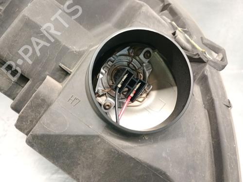 Left headlight TOYOTA COROLLA (_E12_) 2.0 D-4D (CDE120R, CDE120L_) | BP28216424C28 