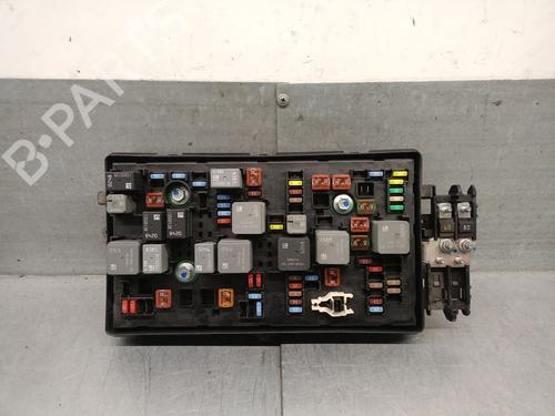 Caixa de fusíveis CHEVROLET CRUZE Hatchback (J305) 1.7 D (131 hp) 31590507