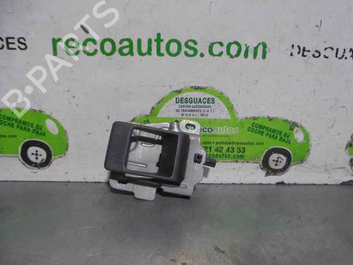 Used Front right interior door handle LAND ROVER FREELANDER I (L314) 2.0 DI 4x4 (98 hp) 4663804