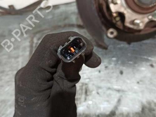 Right rear steering knuckle MITSUBISHI PAJERO III (V7_W, V6_W)  | BP5582385M28 