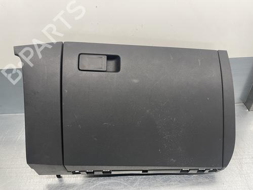 Used Glove box VW POLO VI (AW1, BZ1, AE1) 1.0 TSI (116 hp) 10273649