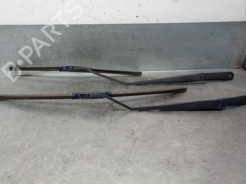 Used Front windshield wiper arm PEUGEOT 406 Coupe (8C) 2.2 HDI (133 hp) 28359320
