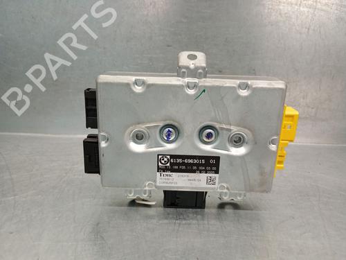 Used Electronic module BMW 5 (E60) 535 d (272 hp) 28037993