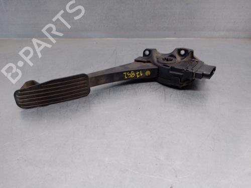 Used Pedal VOLVO S60 I (384) 2.4 D (163 hp) 13238386