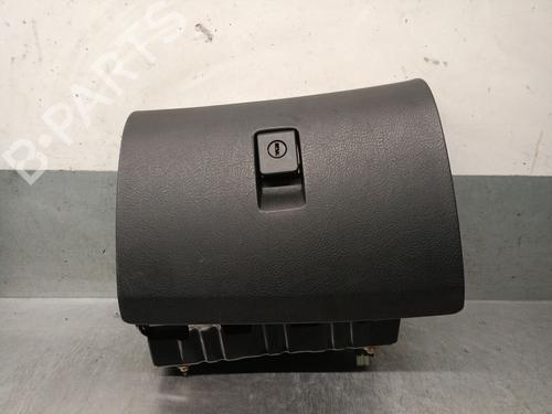 Handskerum FIAT COUPE (175_) 1.8 16V (131 hp) 31013402