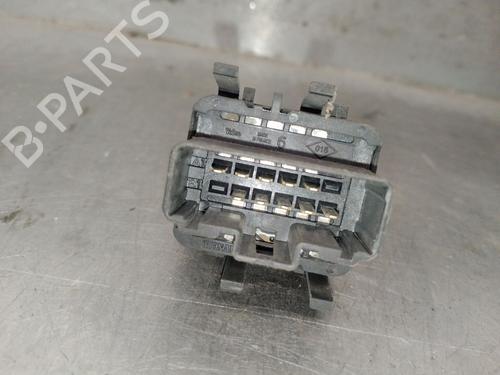 Left front window switch NISSAN PRIMASTAR Van (X83) 2.0 dCi 115 | BP39747112I27 - Image 3