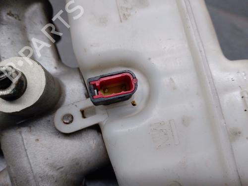 Brake master cylinder NISSAN NAVARA NP300 (D40) 2.5 dCi 4WD | BP33401410M77 - Image 4