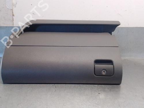 Boîte à gants SEAT TOLEDO II (1M2) 1.6 16V (105 hp) 28839564