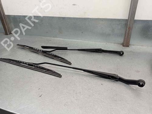 Used Front windshield wiper arm KIA SHUMA II (FB) 1.6 (101 hp) 8870155
