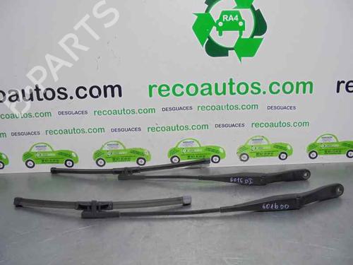 Used Front windshield wiper arm OPEL ASTRA H (A04) 1.7 CDTI (L48) (100 hp) 3470464