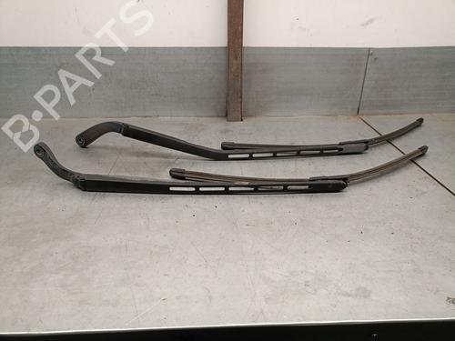 Used Front windshield wiper arm PEUGEOT 307 CC (3B) 2.0 HDi 135 (136 hp) 21839596