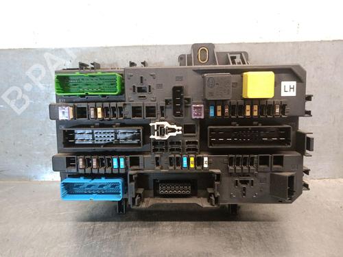 Used Fuse box OPEL ZAFIRA / ZAFIRA FAMILY B (A05) 1.7 CDTI (M75) (125 hp) 28015130
