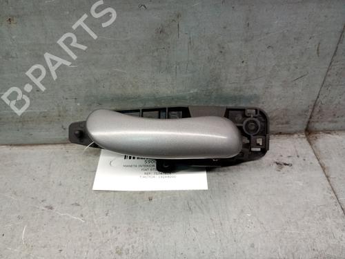 Used Front right interior door handle Front right interior door handle FIAT STILO (192_) 1.9 D Multijet (150 hp) 33844012 33844012