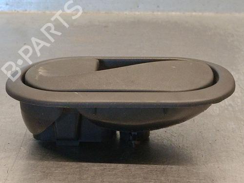 Front left interior door handle RENAULT MASTER III Van (FV) 2.3 dCi 135 FWD (FV0N, FV08, FV06, FV00, FV1S) | BP37525974I13 - Image 4