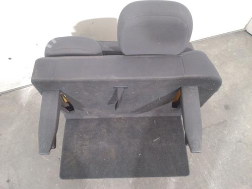 Rear seat CHRYSLER GRAND VOYAGER V (RT) 2.8 CRD | BP30549932C17