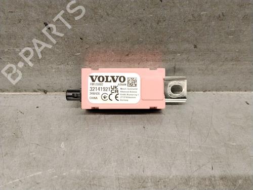 antennabase-volvo-xc60-ii-246-2017-35751413 main image