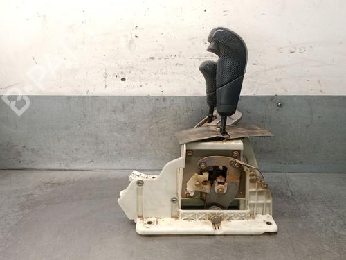 Palanca de cambios MITSUBISHI PAJERO III (V7_W, V6_W) 3.2 Di-D (V68W) (160 hp) 32091363