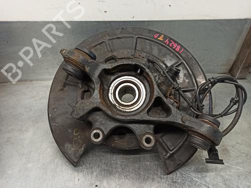 Used Right rear steering knuckle LAND ROVER DISCOVERY III (L319) 2.7 TD 4x4 (190 hp) 15046315