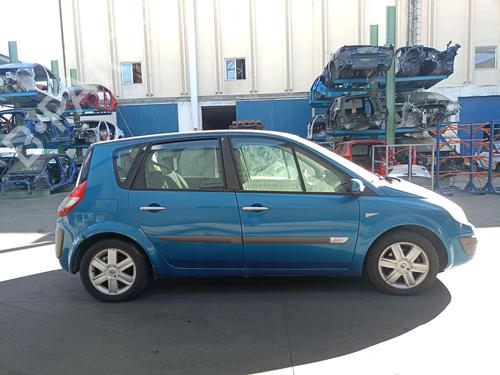 Feu de pare-chocs arrière gauche RENAULT SCÉNIC II (JM0/1_) 1.5 dCi (JM02, JM13) | BP29745581C81 