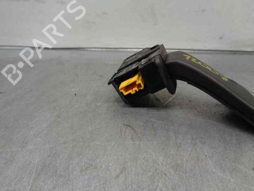 Steering wheel controls CITROËN C4 I (LC_) 1.6 HDi | BP6694792E15 