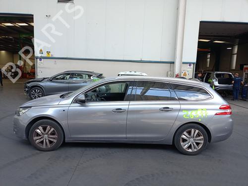 Brugte PEUGEOT 308 SW II (LC_, LJ_, LR_, LX_, L4_)  1.2 THP 130  4911822