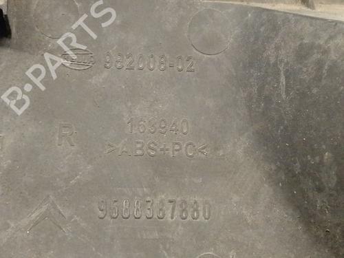 Rear fog light CITROËN C4 Grand Picasso I (UA_) 1.6 HDi | BP31627133C37