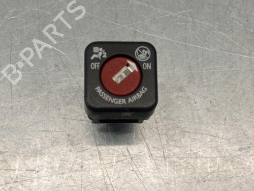 Used Switch PEUGEOT 108 1.0 VTi 72 (72 hp) 28481273