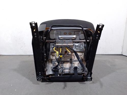 Right front seat HYUNDAI i40 I (VF) 1.7 CRDI | BP38177637C16 - Image 8