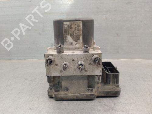 Used ABS pump FIAT DOBLO Cargo (263_) 1.6 D Multijet (263WXD1B, 263WXR1B, 263WXX1B, 263ZXD1B,... (105 hp) 31924698