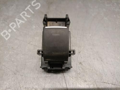 Used Right front window switch Right front window switch TOYOTA COROLLA Saloon (_E21_) 1.8 VVTi Hybrid (ZWE211, MZEA12) (98 hp) 23426004 23426004
