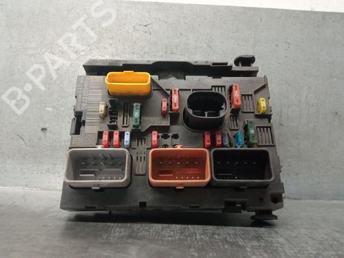 Used Fuse box PEUGEOT 307 SW (3H) 1.6 HDI 110 (109 hp) 23135903