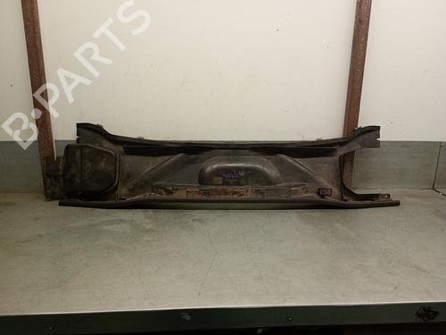 Used Scuttle panel BMW 1 (E87) 118 d (143 hp) 26723025
