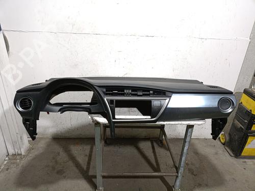 Used Dashboard TOYOTA AURIS (_E18_) 1.8 Hybrid (ZWE186_, ZWE186R) (136 hp) 22904145