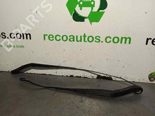 Used Front windshield wiper arm TOYOTA PROACE Van (MDX_) 2.0 D (MDX3) (128 hp) 5822896