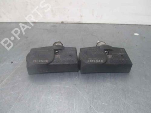 Used Electronic sensor RENAULT MEGANE II Estate (KM0/1_) [2003-2012]  8724511