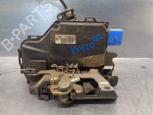 Used Rear right lock VW TOUAREG (7LA, 7L6, 7L7) 2.5 R5 TDI (174 hp) 9833761