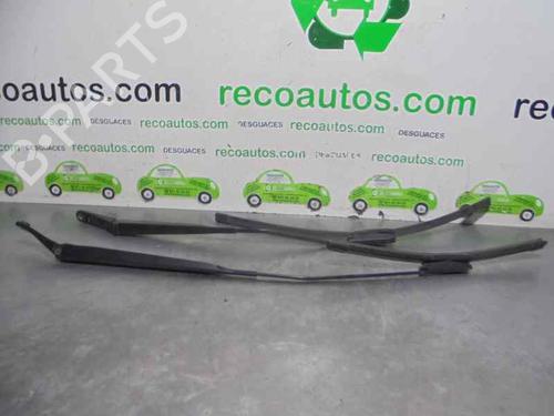 Bras d'essuie-glace avant RENAULT LAGUNA III Grandtour (KT0/1) 3.0 dCi (KT03, KT13) (235 hp) 12129361
