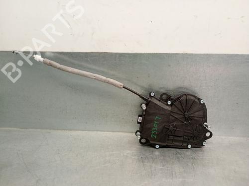 Pompe de verrouillage central BMW X1 (F48) sDrive 18 d (150 hp) 27894948