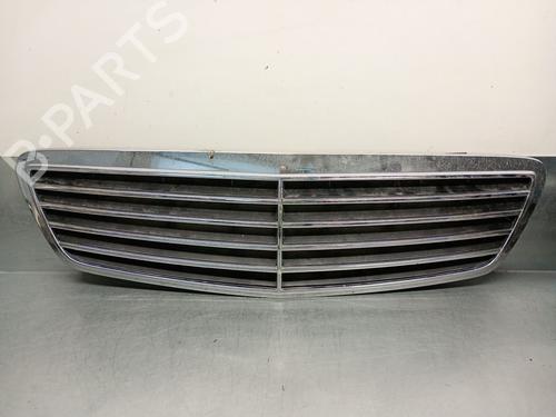 Used Grille MERCEDES-BENZ S-CLASS (W220, V220) S 500, S 500 L (220.075, 220.175, 220.875) (306 hp) 28184525