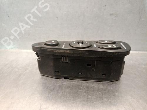 Left front window switch HYUNDAI COUPE I (RD) 1.6 16V | BP39381797I27 - Image 3
