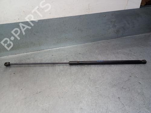 hood-lift-support-vw-passat-b8-variant-3g5-cb5-2014-31838032 main image