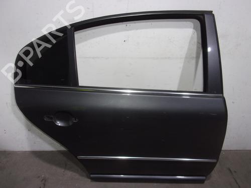 Used Right rear door SKODA SUPERB I (3U4) 1.9 TDI (130 hp) 16359365