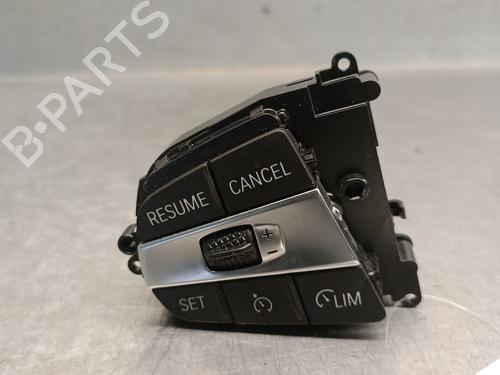 Used Steering wheel controls Steering wheel controls BMW 3 (G20, G80, G28) 330 e Plug-in-Hybrid (292 hp) 33954585 33954585