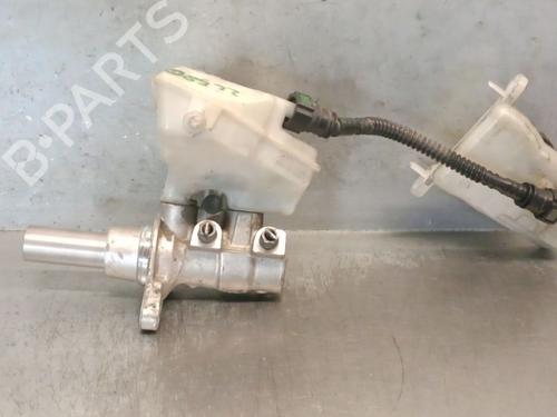 Used Brake master cylinder PEUGEOT 308 SW II (LC_, LJ_, LR_, LX_, L4_) 1.5 BlueHDi 130 (131 hp) 25284533