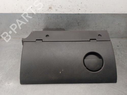 Used Glove box Glove box OPEL CORSA C (X01) 1.4 (F08, F68) (90 hp) 39883843 39883843