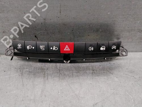 Used Switch Switch FIAT 500L (351_, 352_) 0.9 (199LYC1B) (105 hp) 40127692 40127692